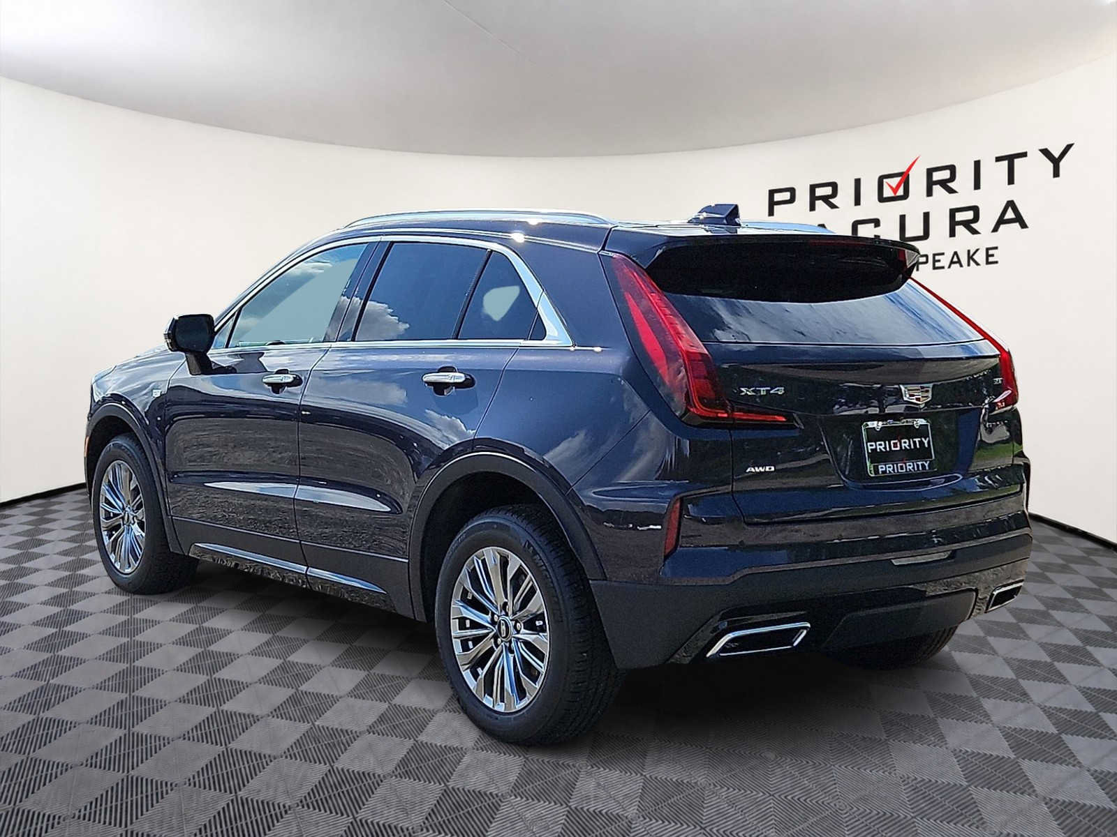 Used 2025 Cadillac XT4 Premium Luxury AWD/4WD image 6