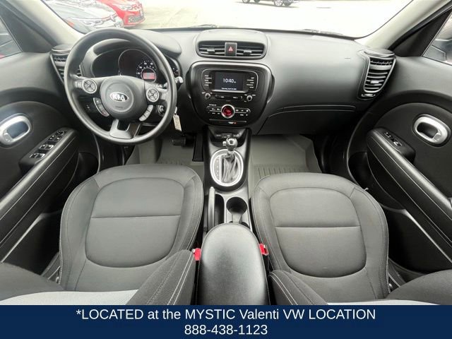 Used 2017 Kia Soul + image 15