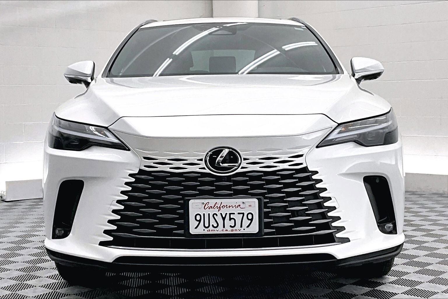 Used 2025 Lexus RX 350 Premium FWD image 2