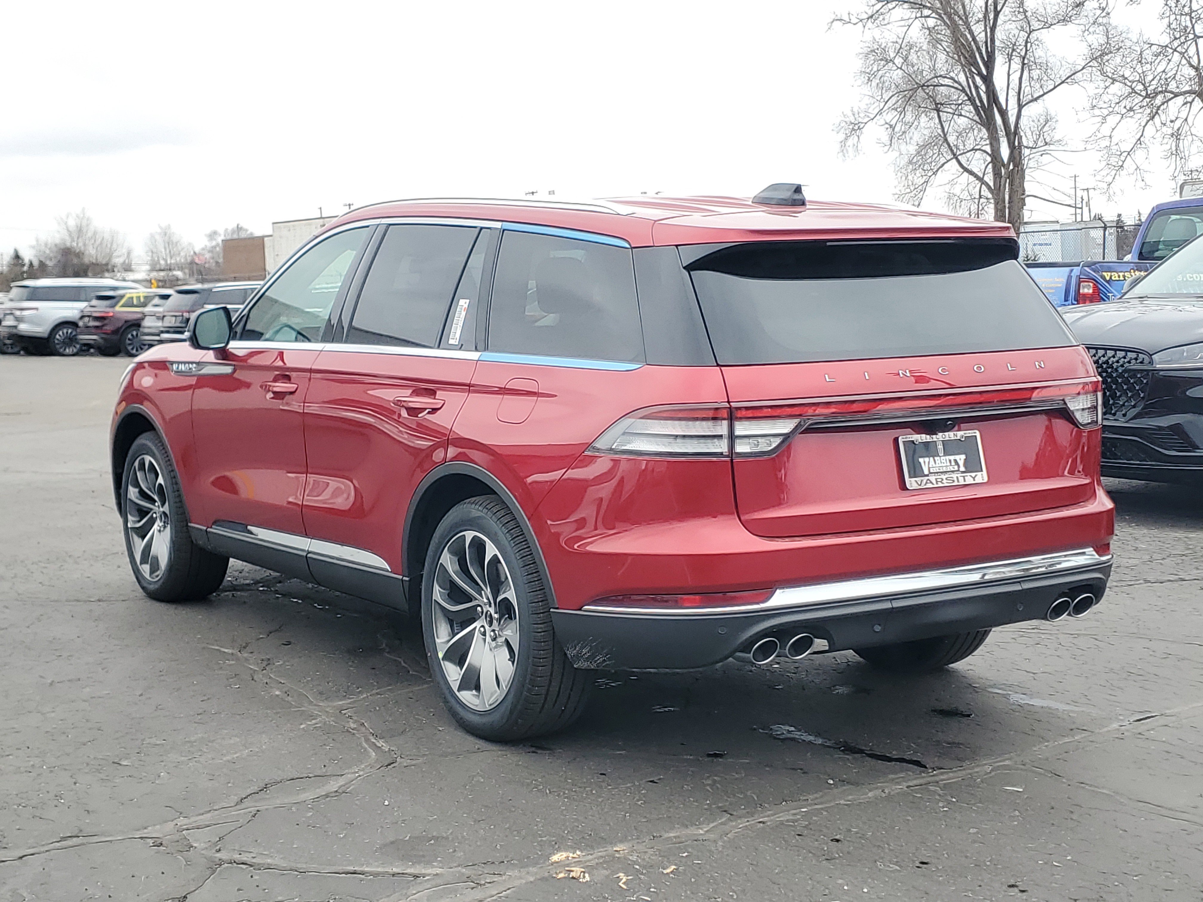 New 2026 Lincoln Aviator Premiere image 3