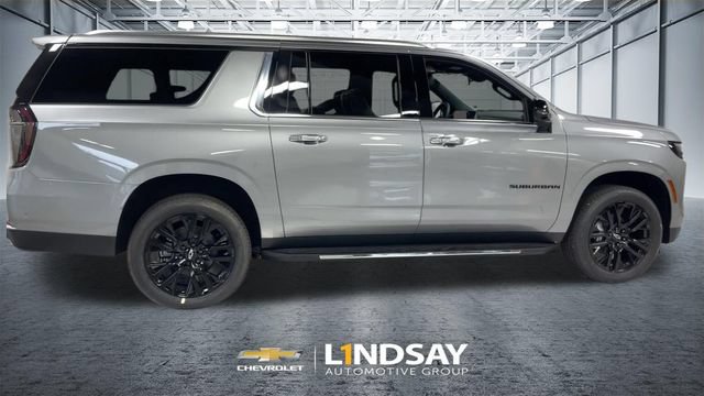 New 2026 Chevrolet Suburban Premier AWD/4WD image 2
