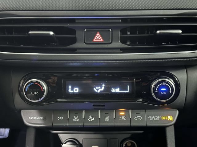 Used 2023 Hyundai Kona Limited AWD/4WD image 21