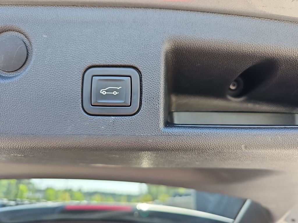 Used 2023 Chevrolet Equinox LT image 17