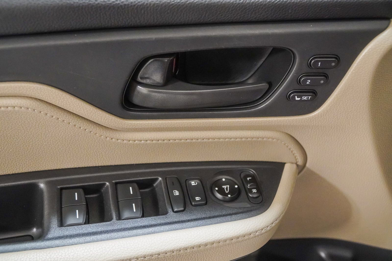 Used 2019 Honda Odyssey EX-L image 21