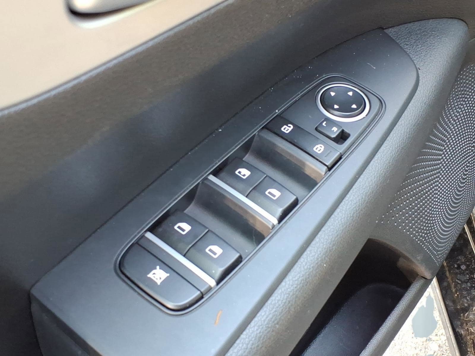 Used 2023 Kia Forte LXS w/ LXS Technology Package FWD image 10