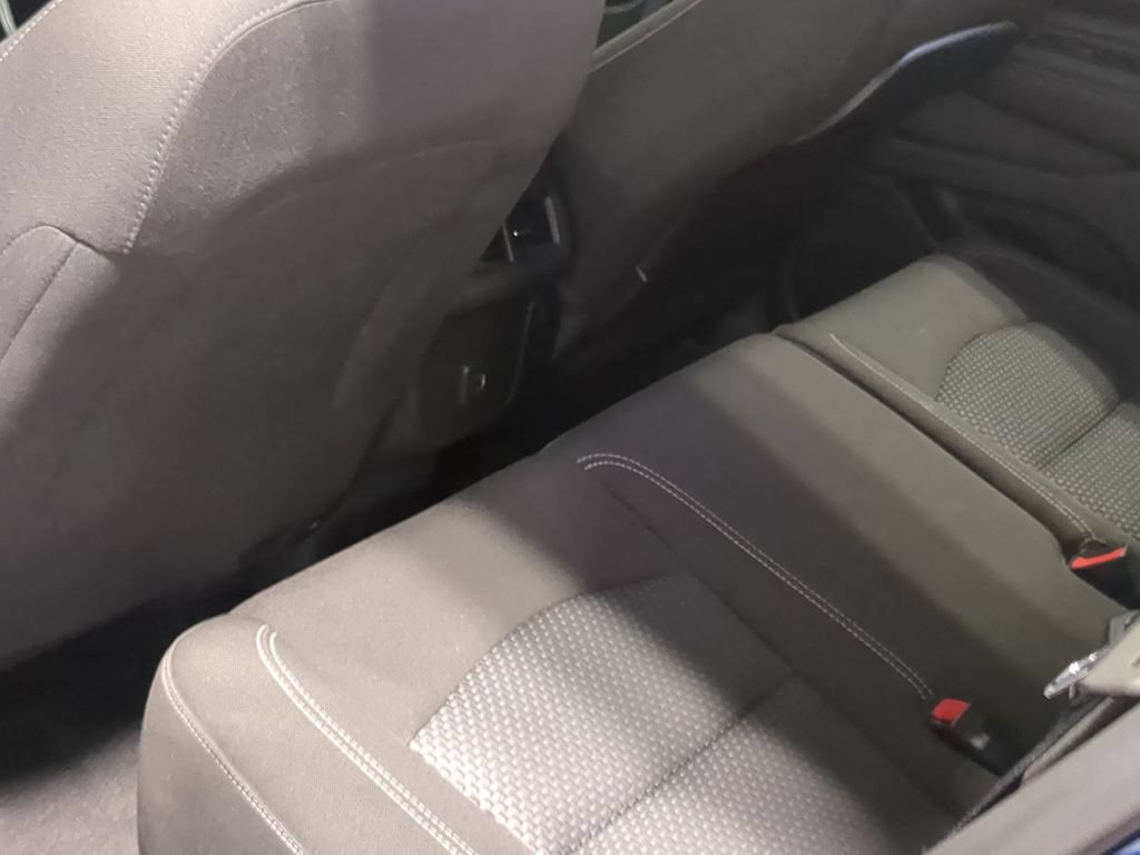 Used 2023 GMC Terrain SLE w/ Driver Convenience Package FWD image 22