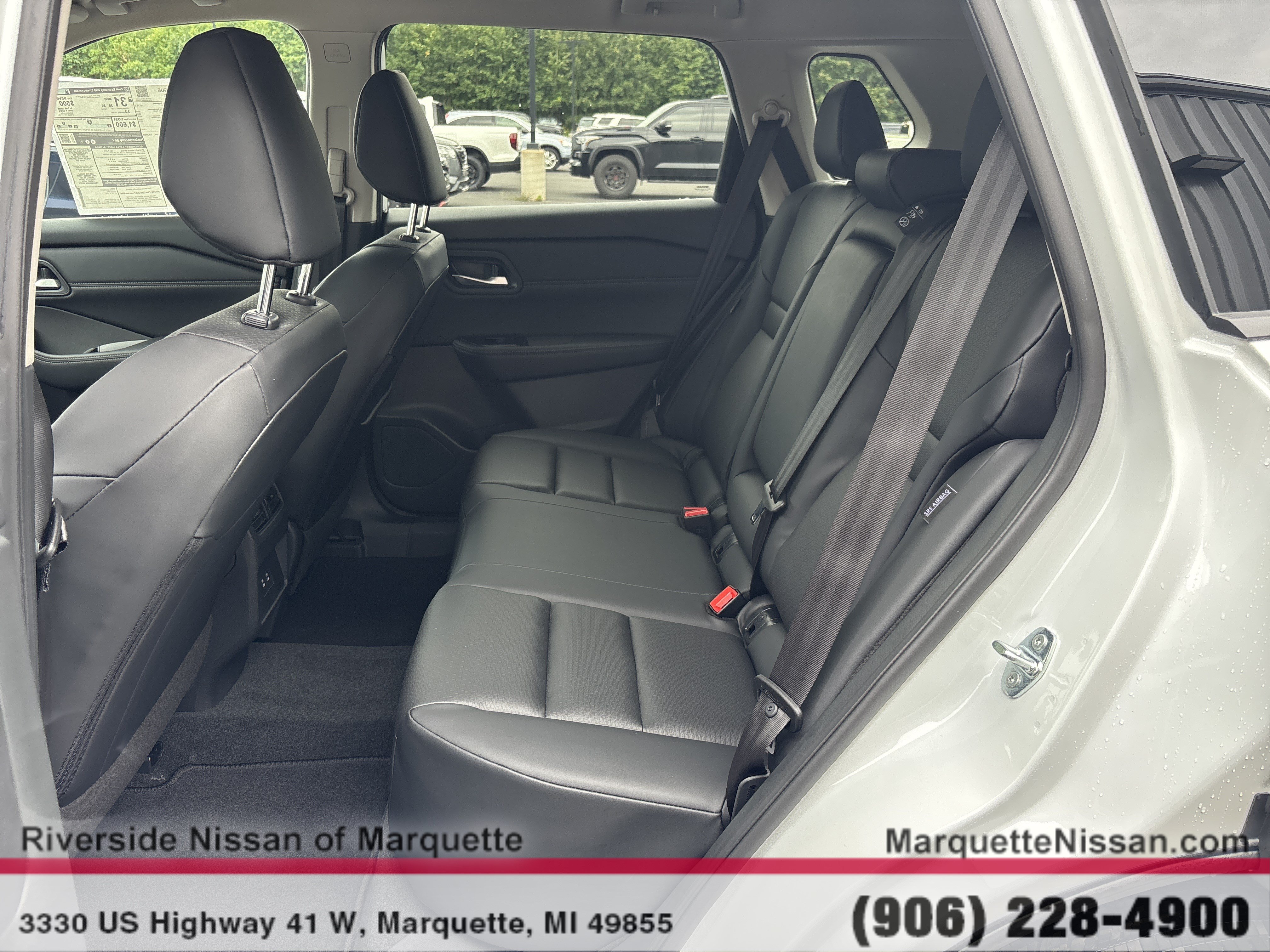 New 2026 Nissan Rogue Dark Armor AWD/4WD image 25