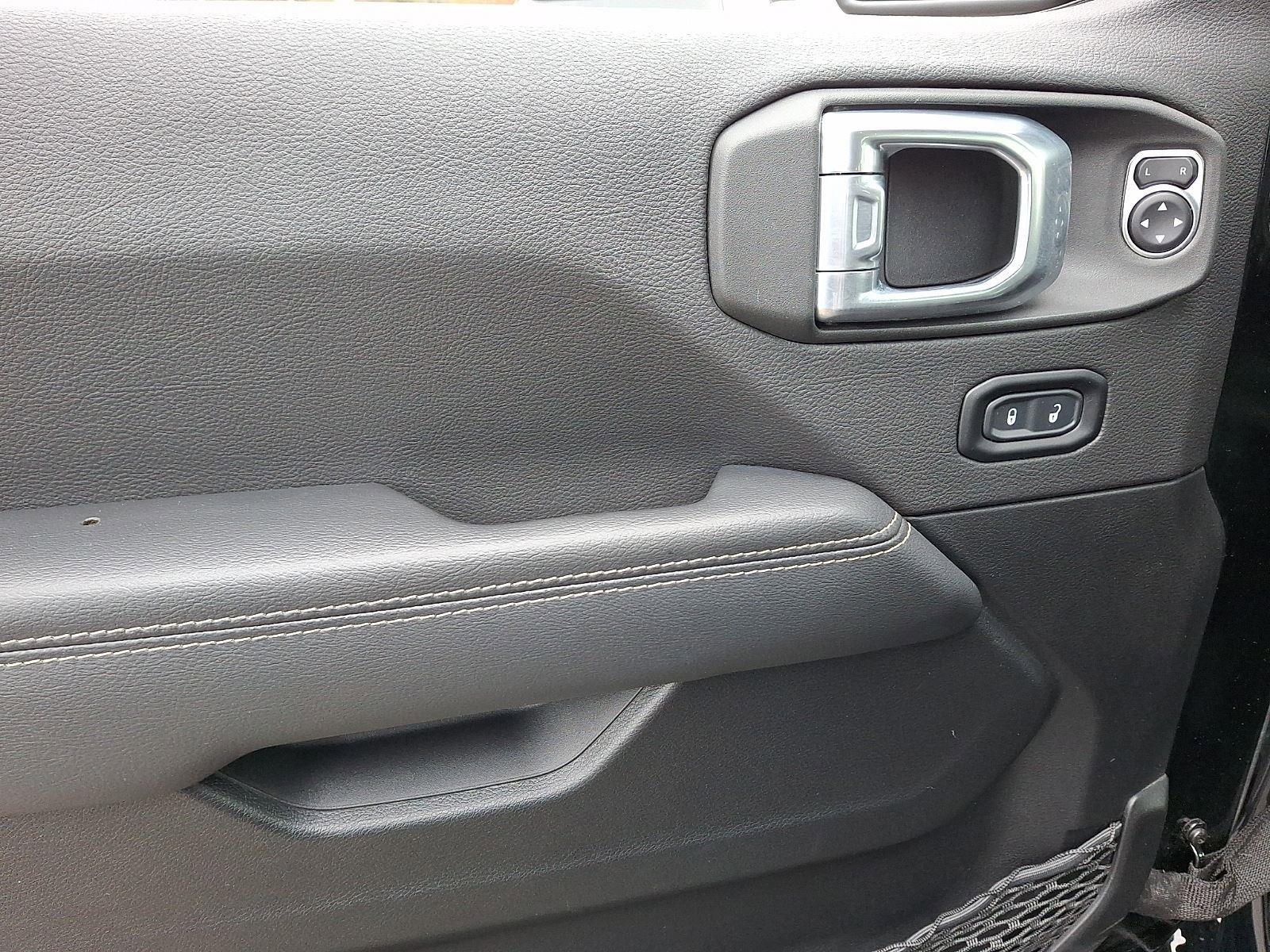 Used 2023 Jeep Wrangler Sahara w/ Cold Weather Group image 12