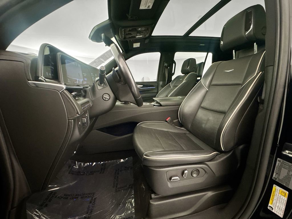 Used 2023 Cadillac Escalade Sport w/ Touring Package image 20