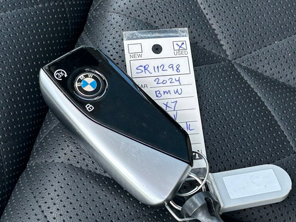 Used 2024 BMW X7 xDrive40i AWD/4WD image 61