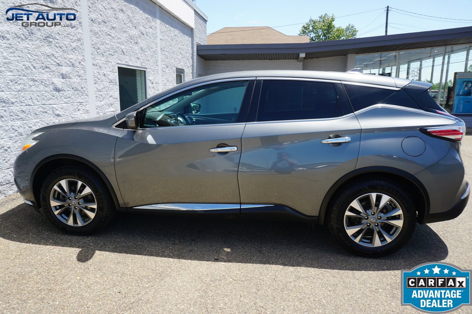 Used 2017 Nissan Murano S AWD/4WD image 13