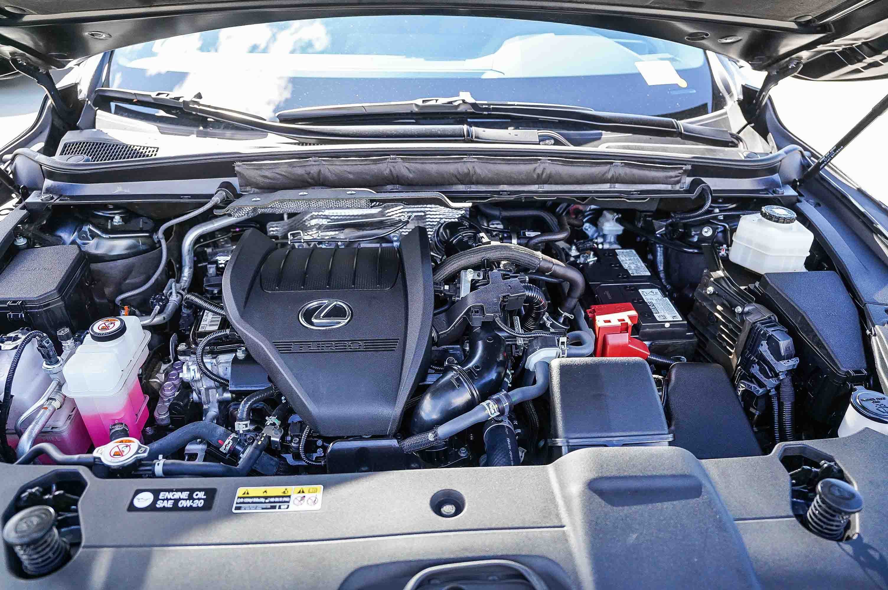 Used 2024 Lexus RX 350 Premium w/ Convenience Package image 28