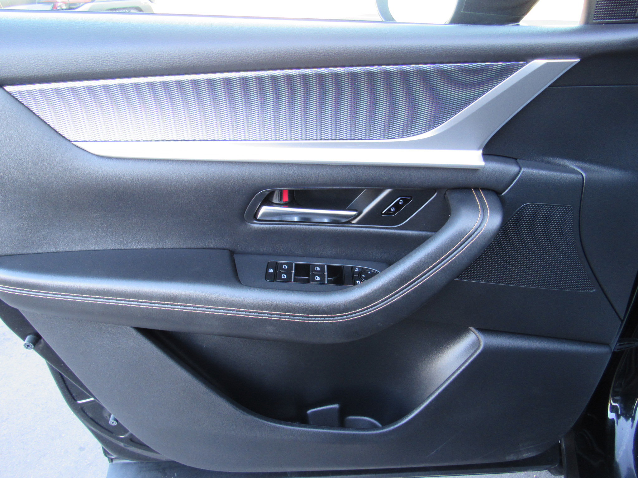 Used 2025 MAZDA CX-90 3.3 Turbo w/ Premium Sport Pkg image 12