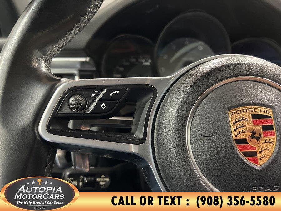 Used 2018 Porsche Macan S image 24