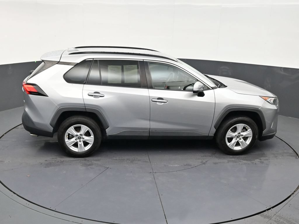Used 2021 Toyota RAV4 XLE FWD image 17