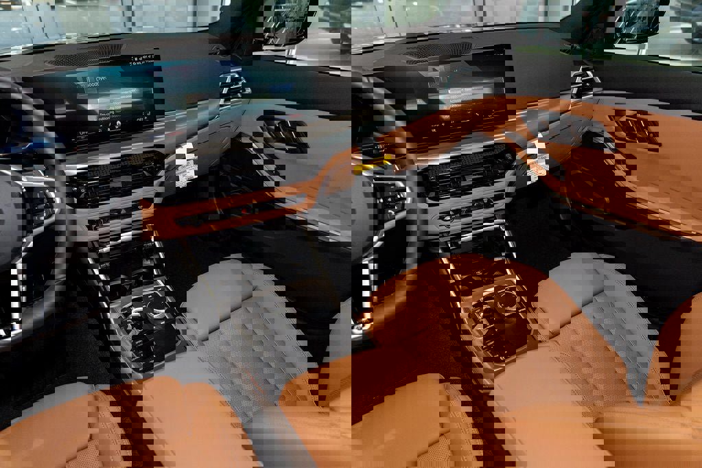 New 2026 BMW 330i xDrive Sedan w/ M Sport Package image 37