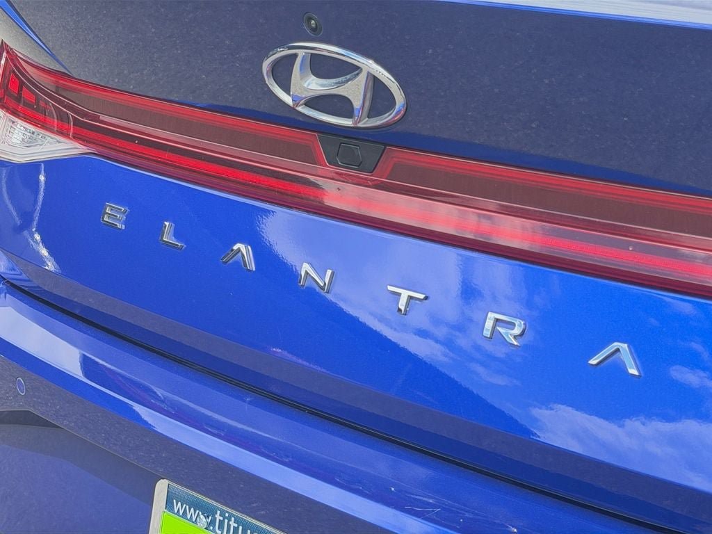 Used 2023 Hyundai Elantra Limited w/ Cargo Package FWD image 34