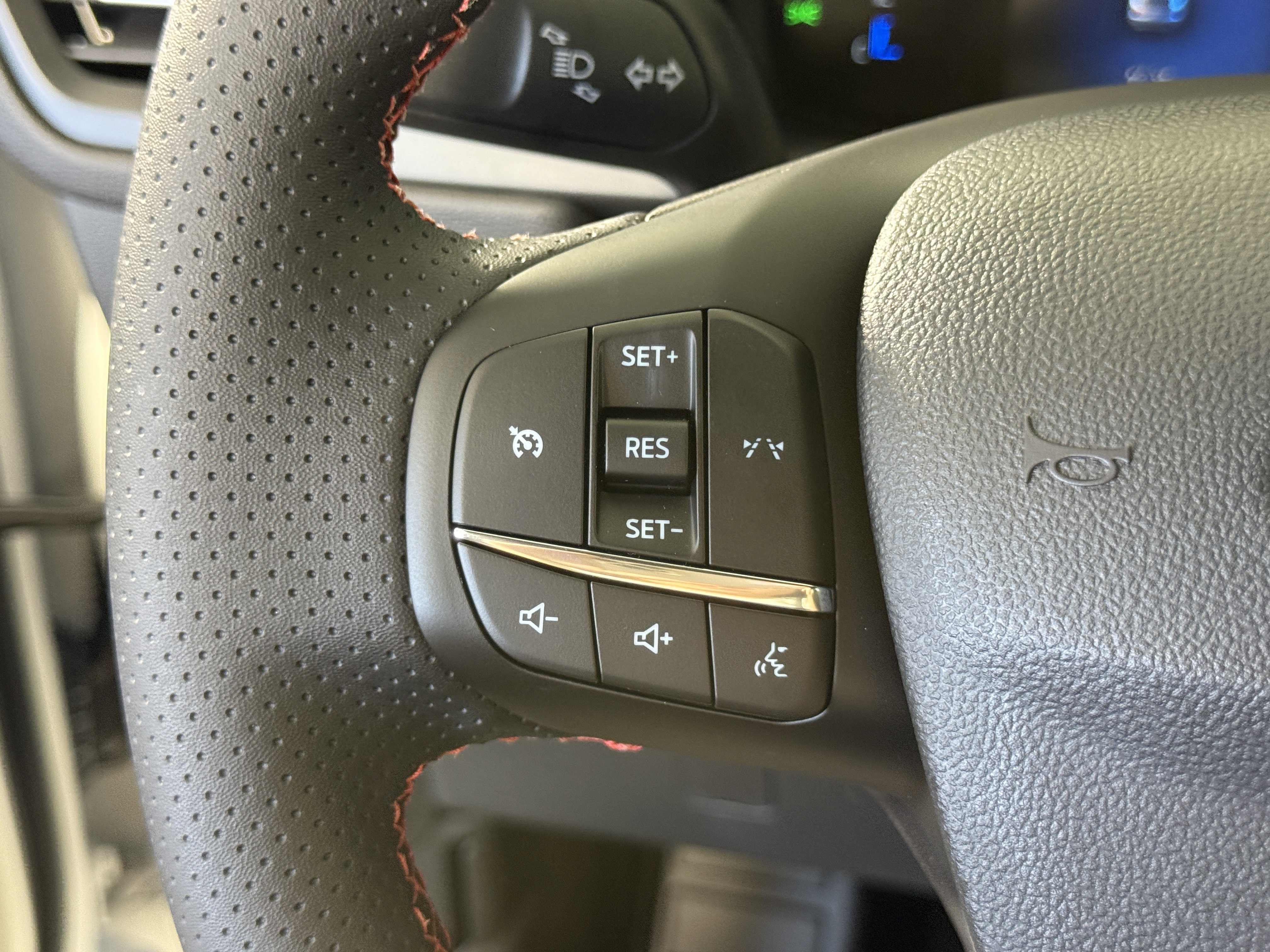 New 2026 Ford Escape ST-Line image 26