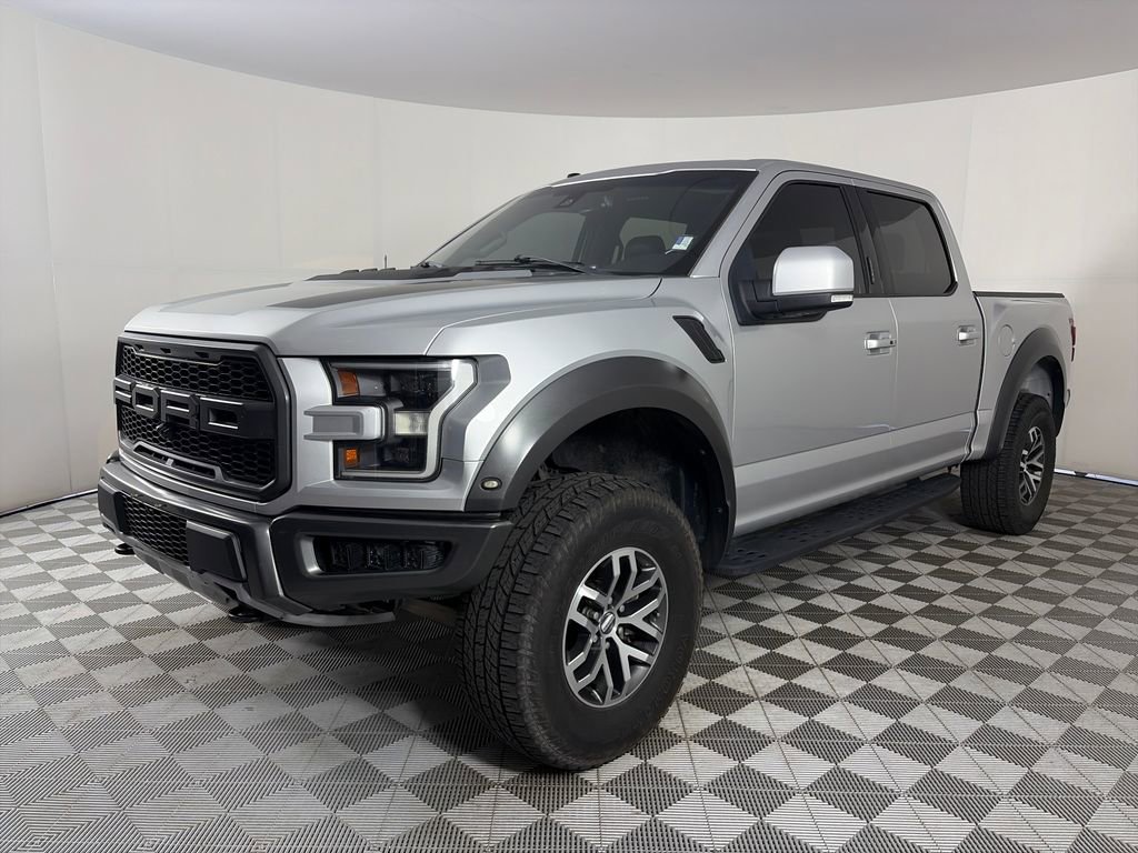 Used 2018 Ford F150 Raptor w/ Equipment Group 802A Luxury AWD/4WD image 3