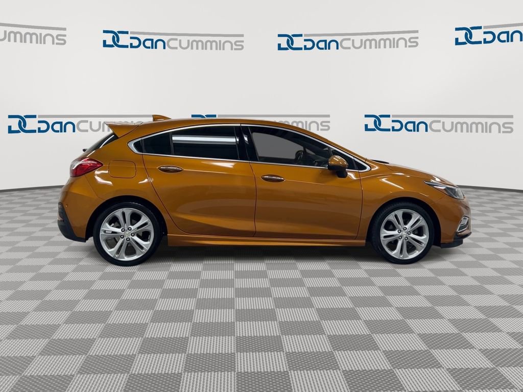 Used 2017 Chevrolet Cruze Premier FWD image 9