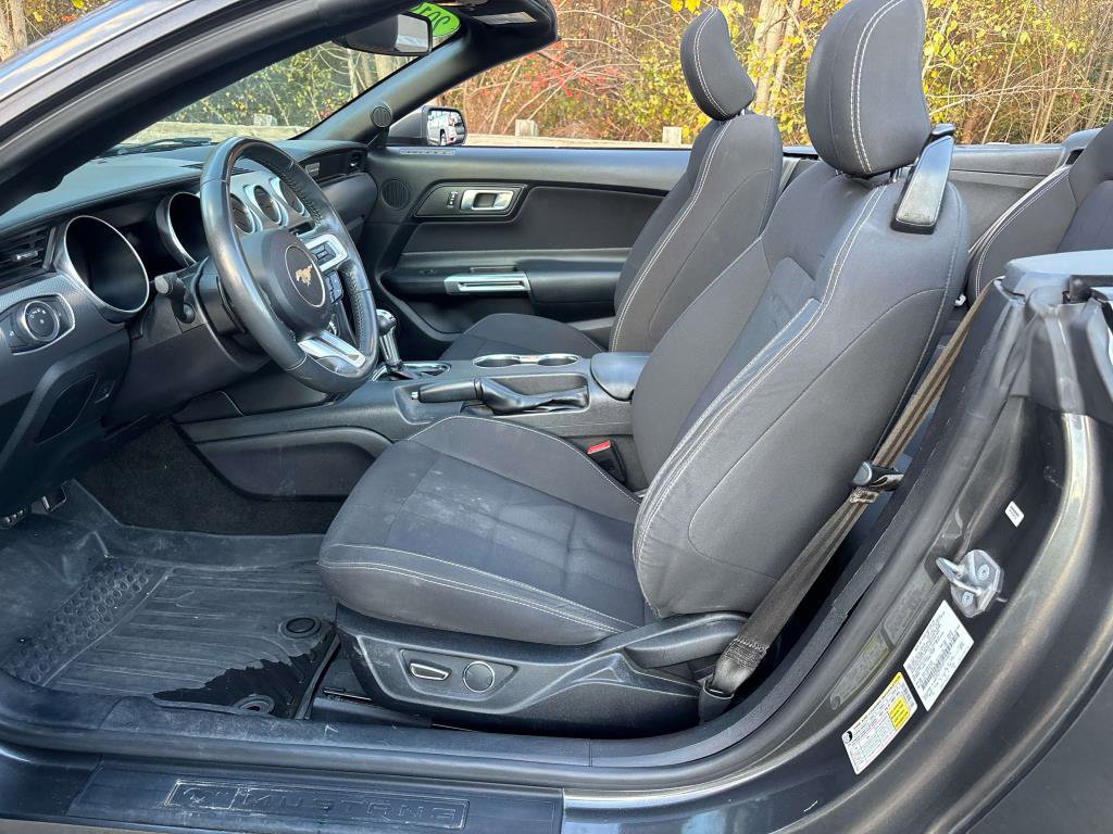 Used 2018 Ford Mustang Convertible w/ Equipment Group 101A image 6