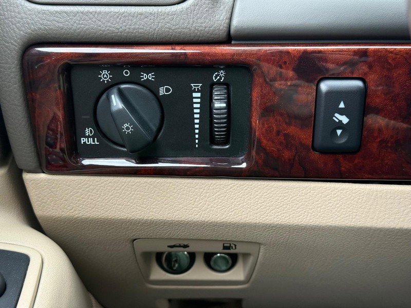 Used 2006 Lincoln LS image 28