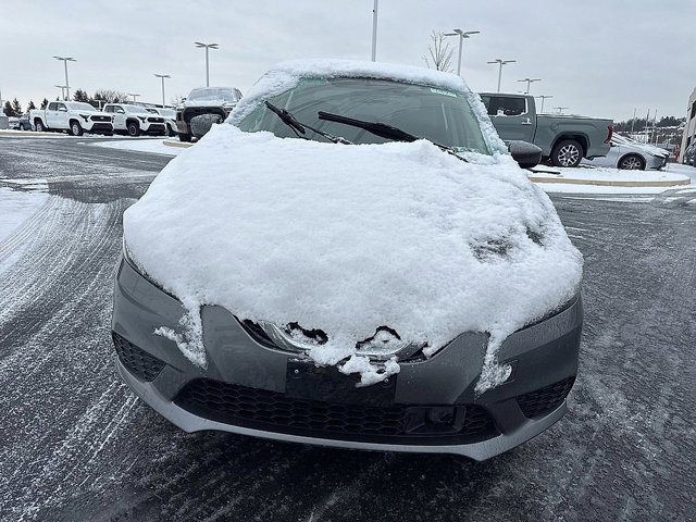 Used 2019 Nissan Sentra SV image 2