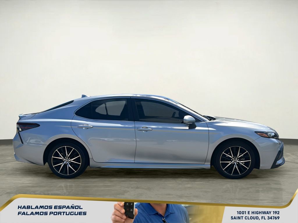 Used 2023 Toyota Camry SE FWD image 7