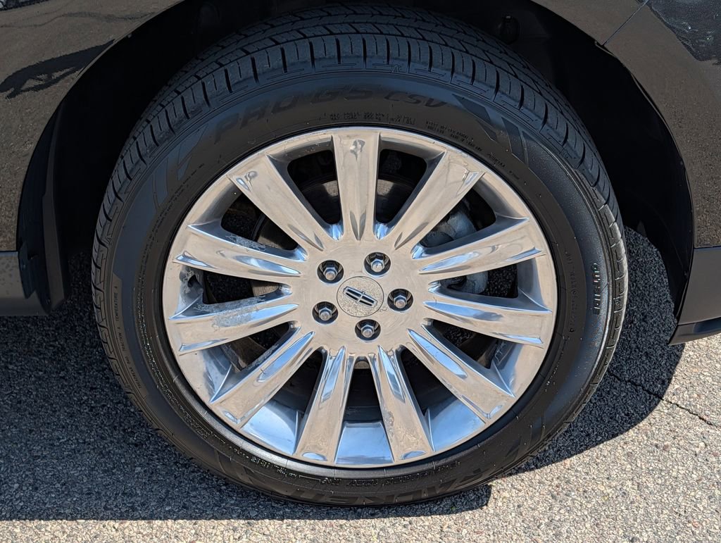 Used 2014 Lincoln MKX AWD w/ Equipment Group 102A image 15