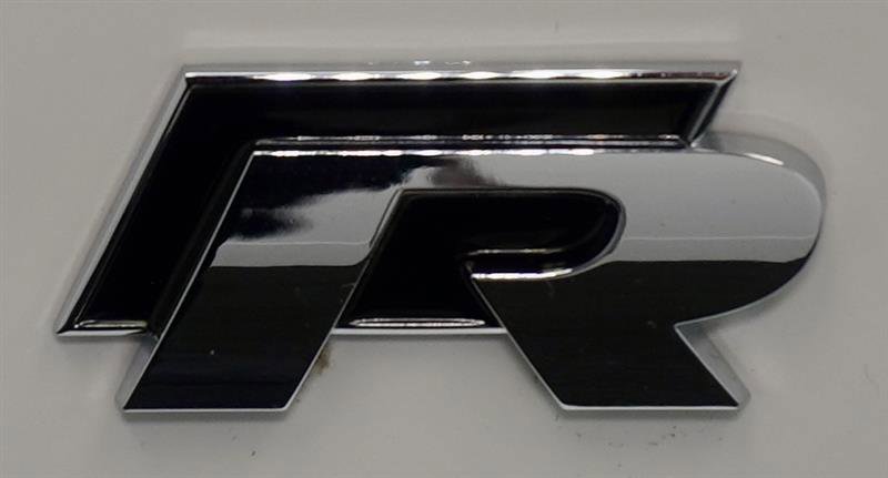 Used 2016 Volkswagen Golf R 4-Door image 36