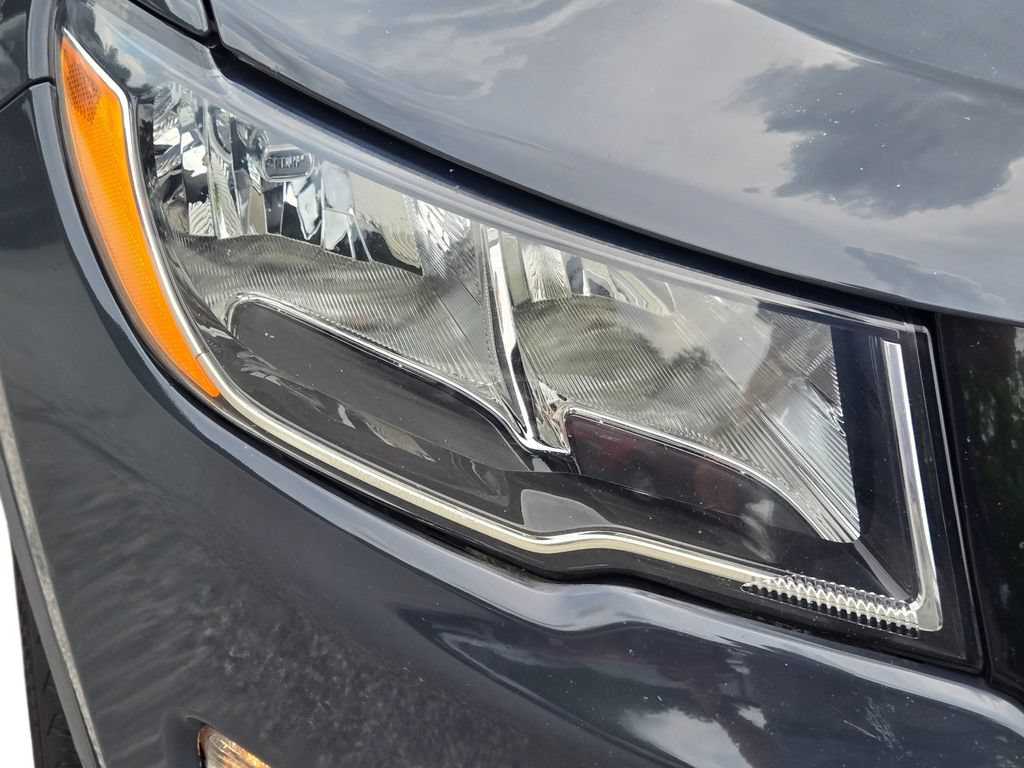 Used 2018 Jeep Compass Limited w/ Navigation Group AWD/4WD image 5
