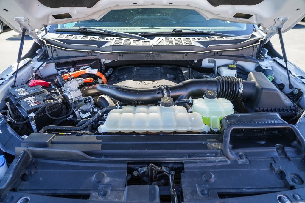 Certified 2023 Ford F150 Lariat RWD image 29