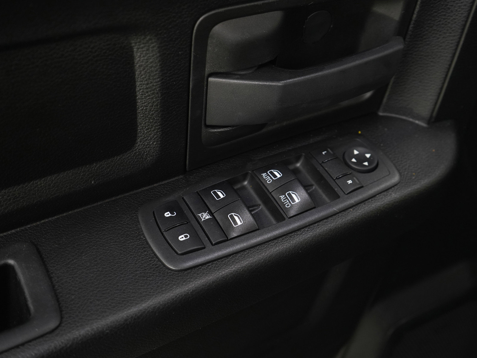 Used 2020 RAM 1500 Express w/ Wheel & Sound Group image 22