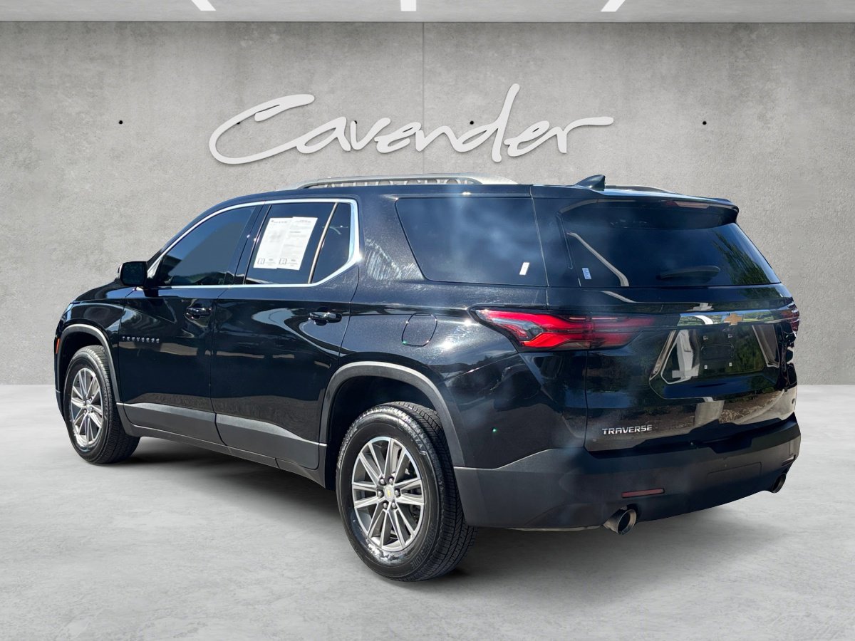 Used 2023 Chevrolet Traverse LT image 16