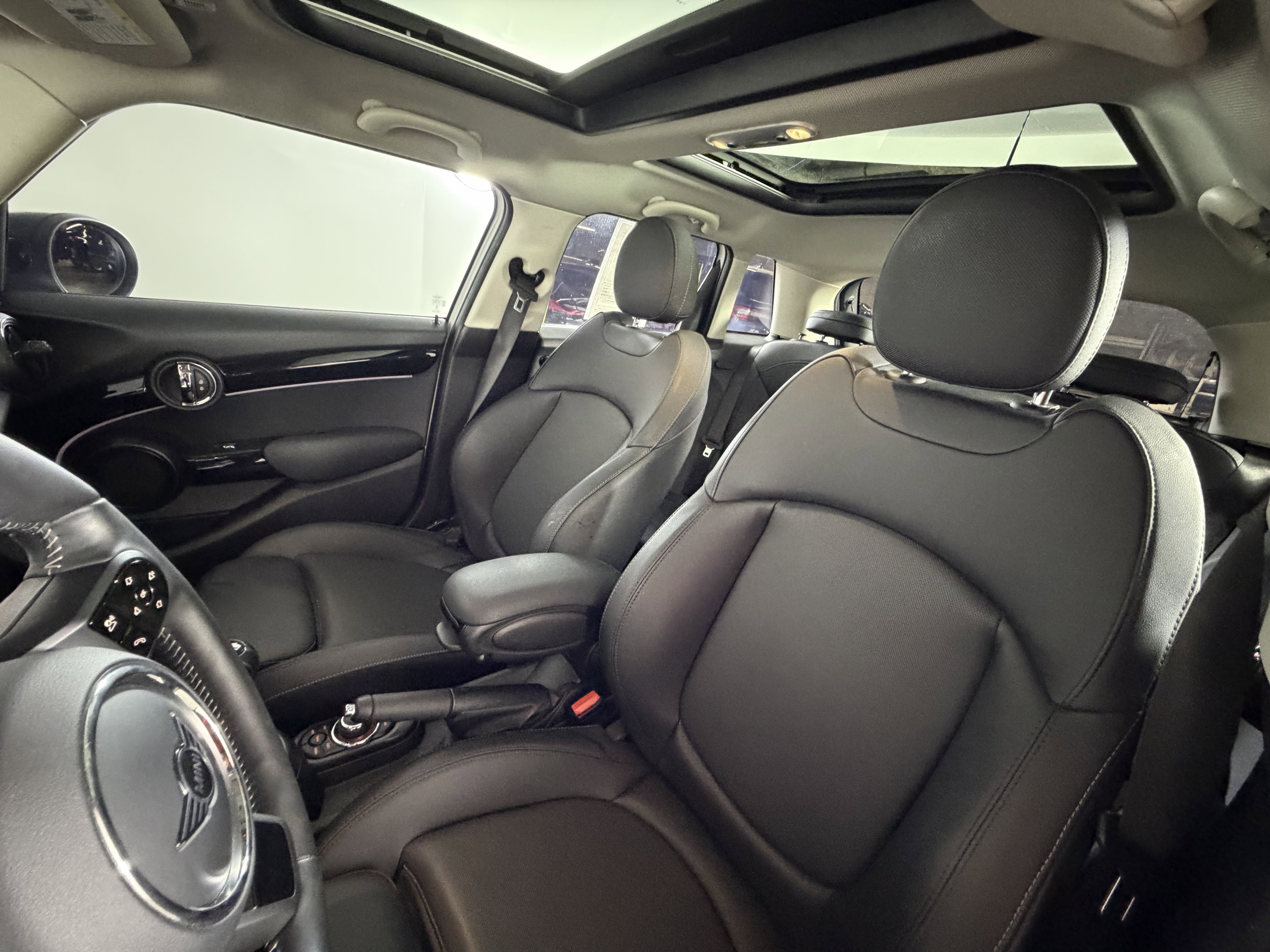 Used 2024 MINI Cooper S FWD image 9