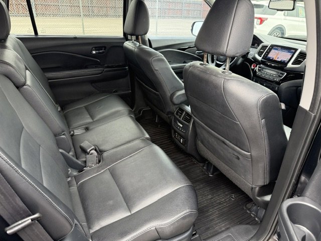Used 2016 Honda Pilot Touring image 24