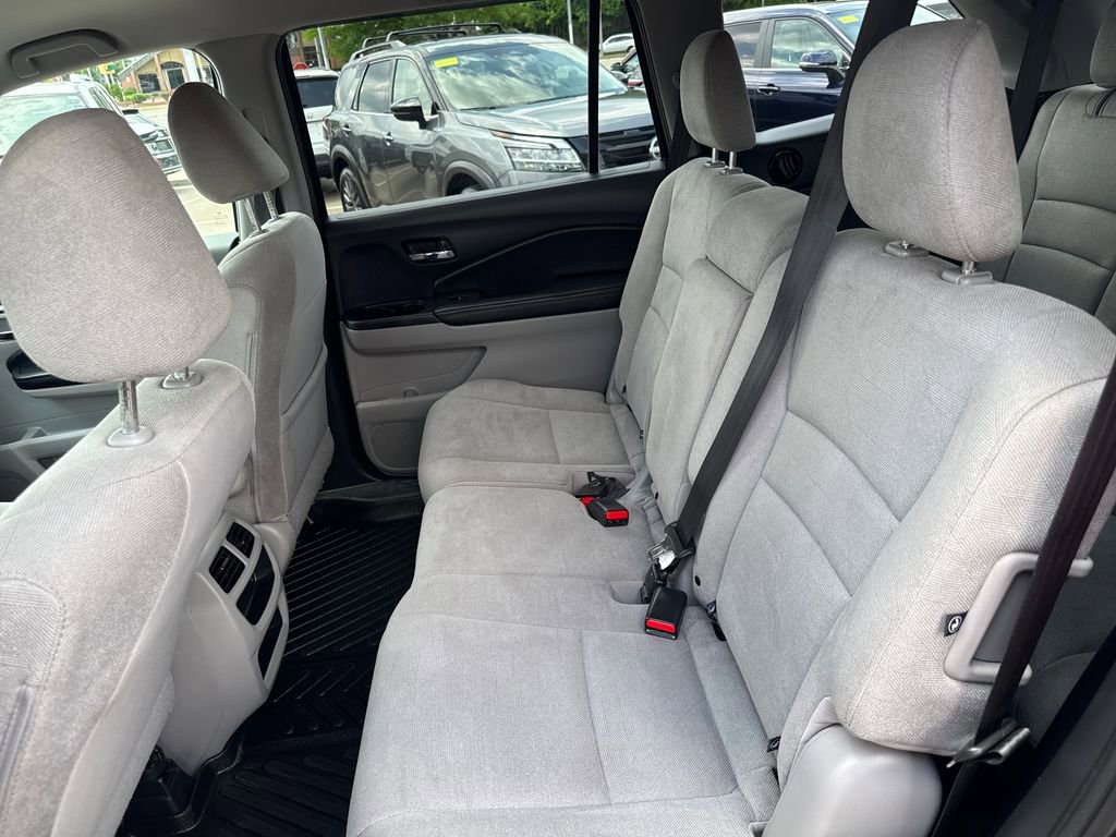 Used 2019 Honda Pilot LX image 32