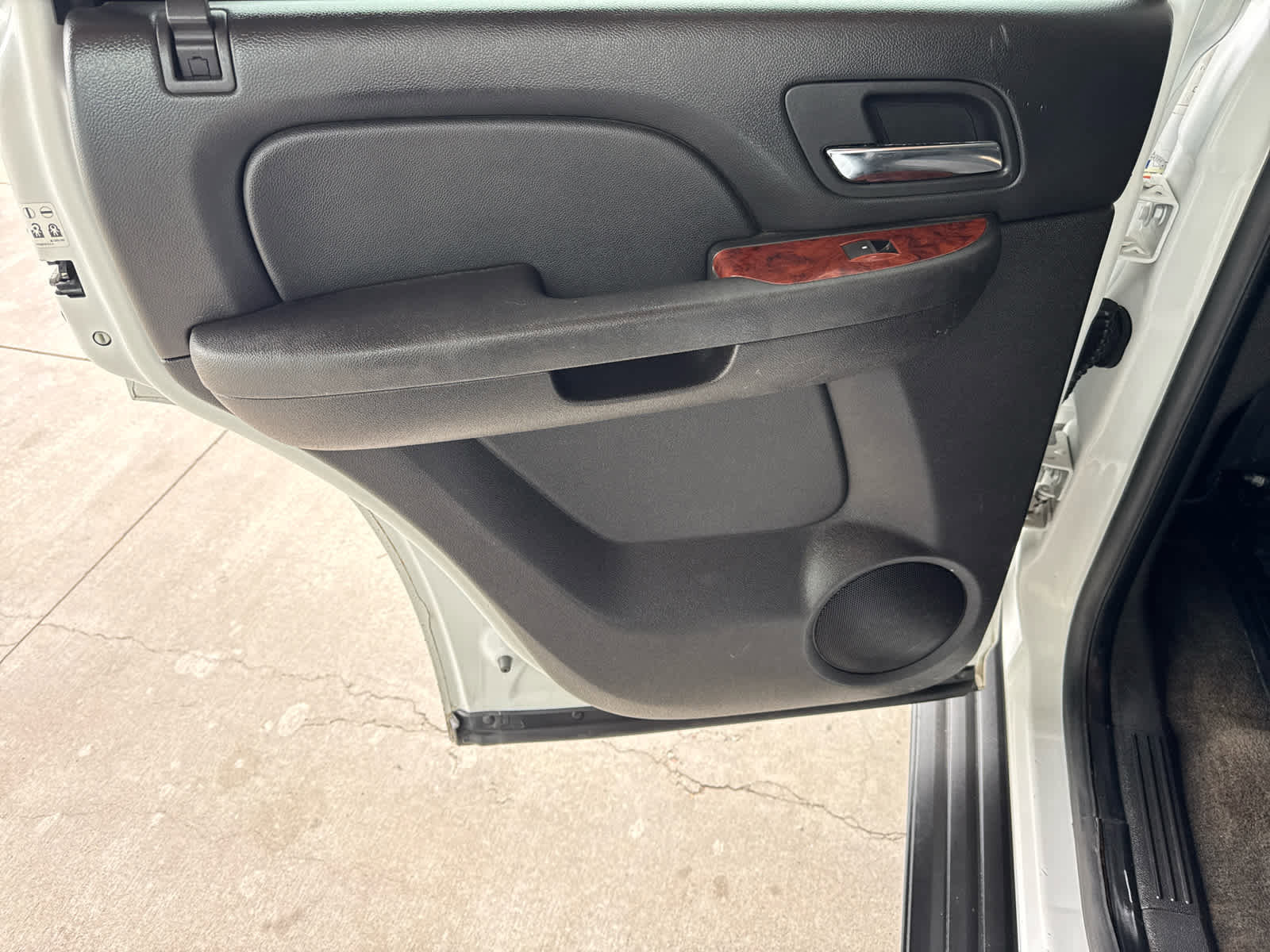 Used 2009 Chevrolet Tahoe LT image 25