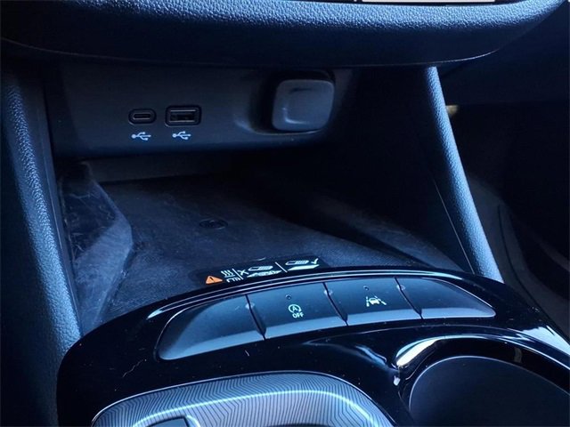 Certified 2024 Buick Envista Sport Touring w/ Convenience I Package image 12