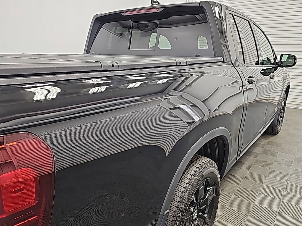 New 2026 Honda Ridgeline Black Edition image 9