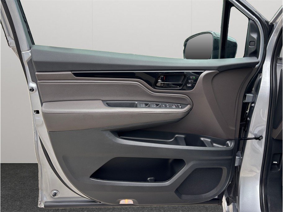 Used 2023 Honda Odyssey Elite image 21