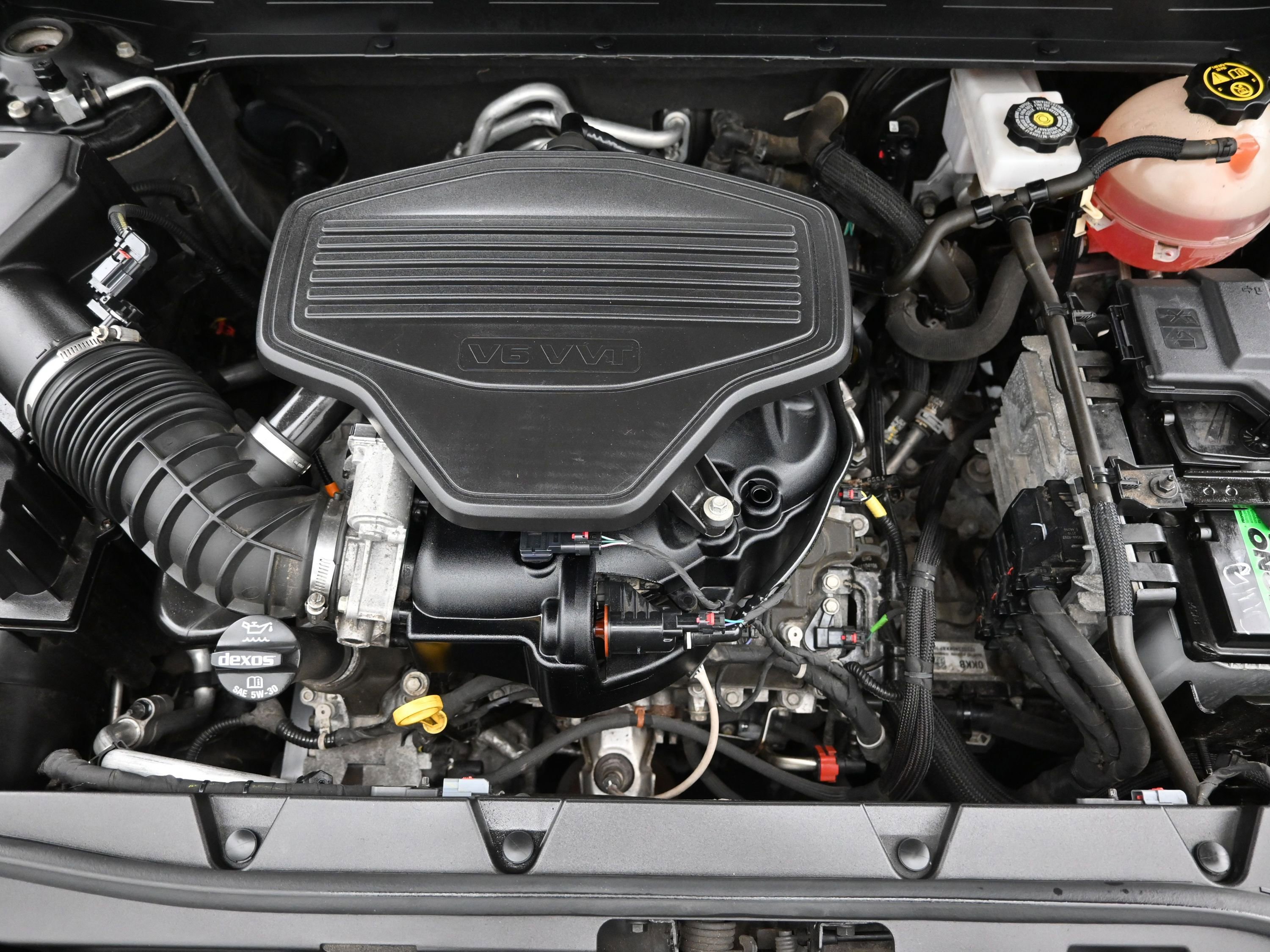 Used 2021 GMC Acadia Denali image 31