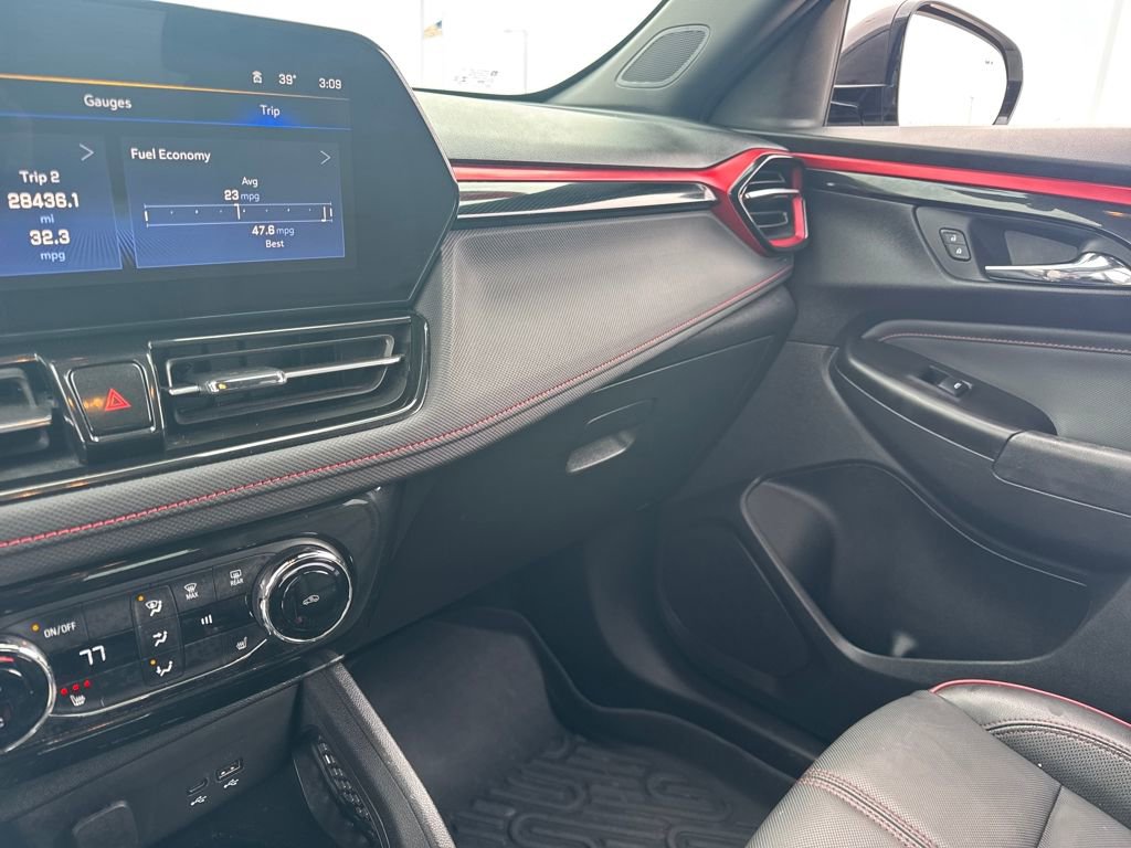 Used 2024 Chevrolet TrailBlazer RS w/ Convenience Package image 24