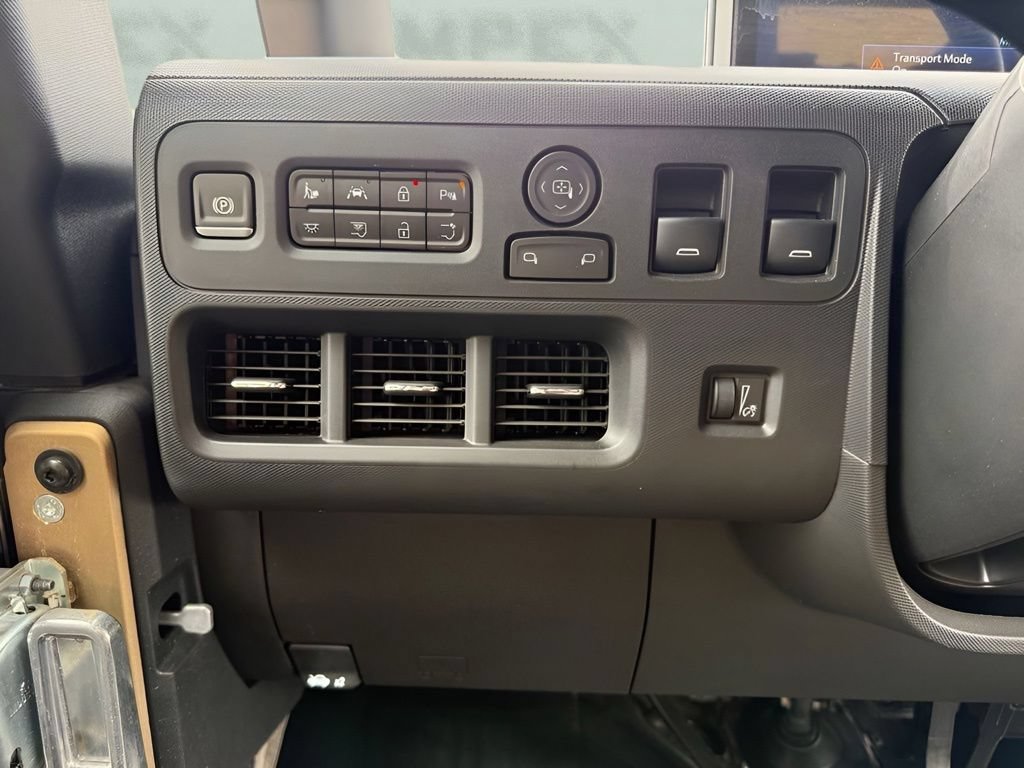 Used 2024 Chevrolet Brightdrop 600 w/ Battery Pack, Max Range AWD/4WD image 28