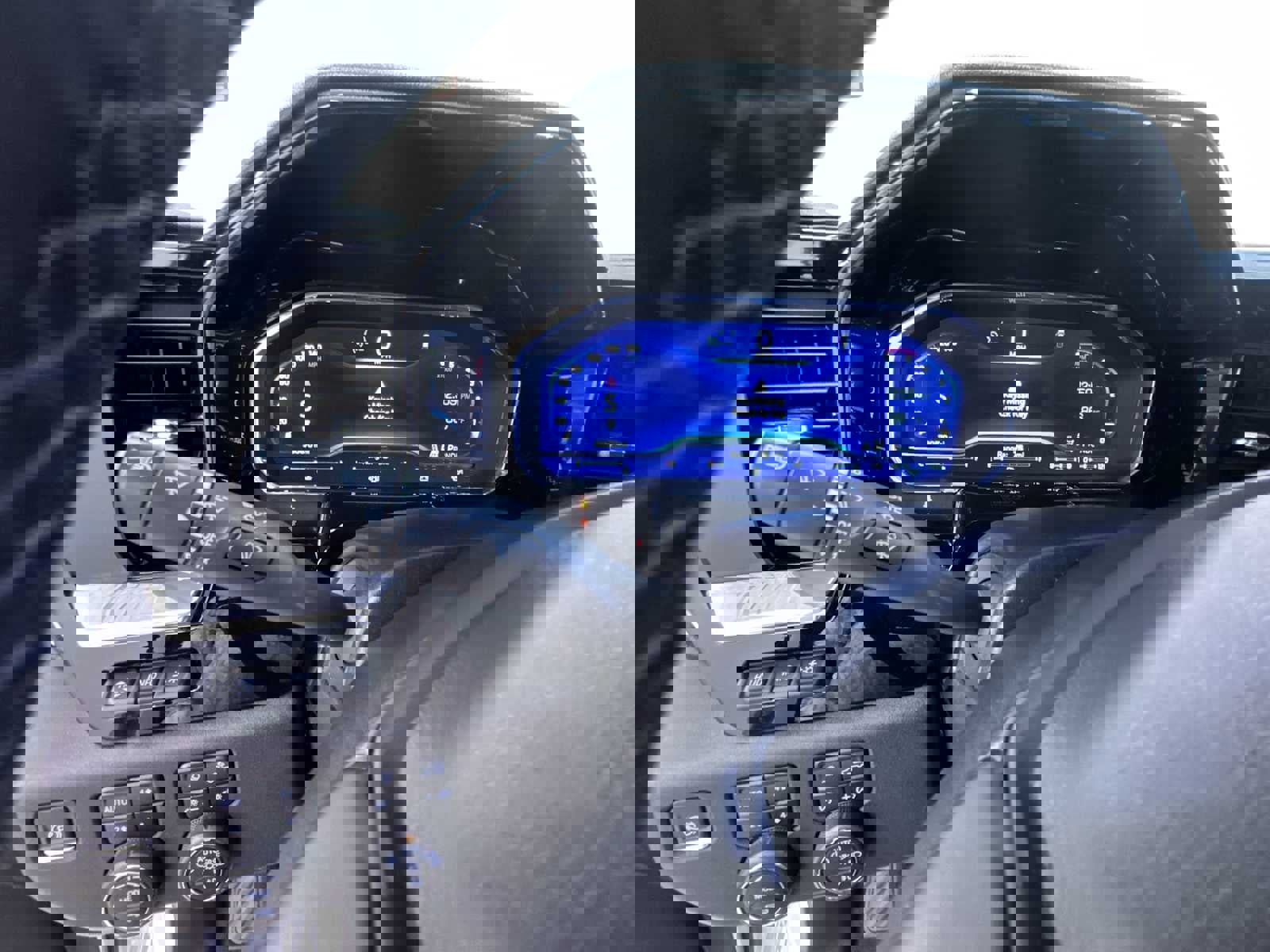 Used 2024 Chevrolet Silverado 2500 High Country w/ High Country Premium Package image 17