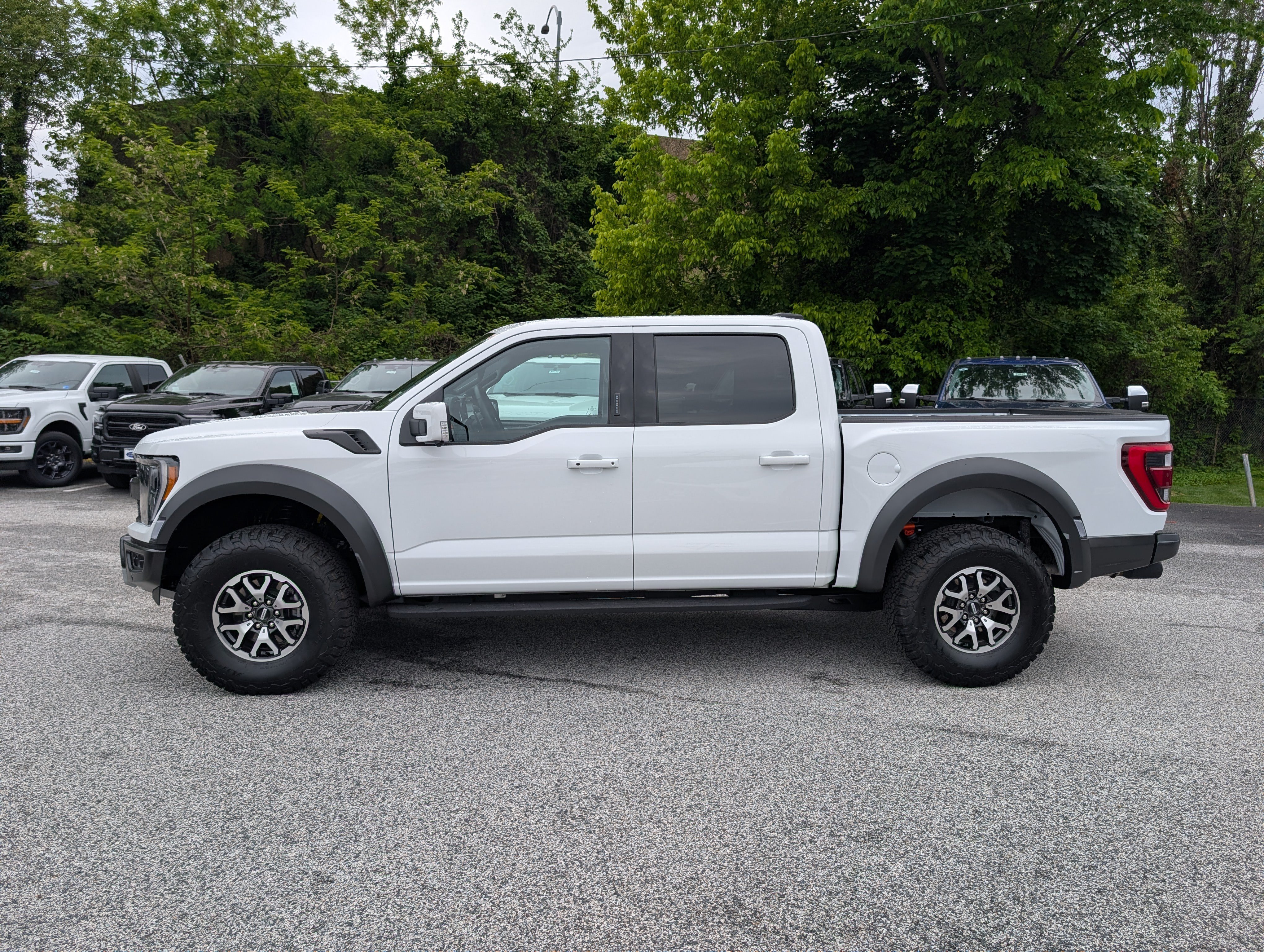 Certified 2023 Ford F150 Raptor AWD/4WD image 3