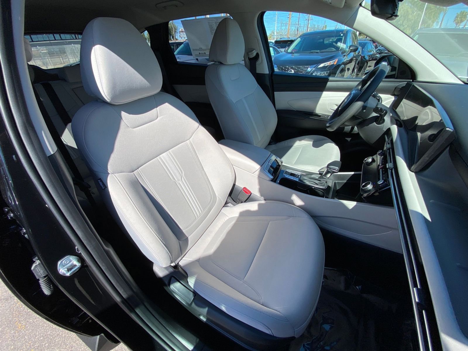 Used 2025 Hyundai Tucson SEL FWD image 38