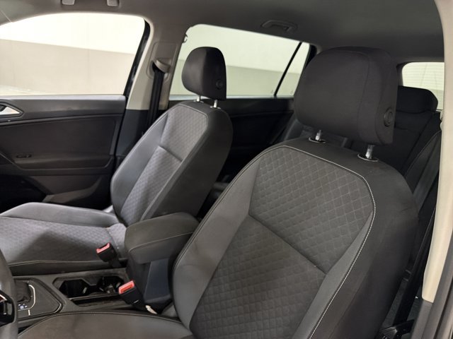 Used 2021 Volkswagen Tiguan S FWD image 5