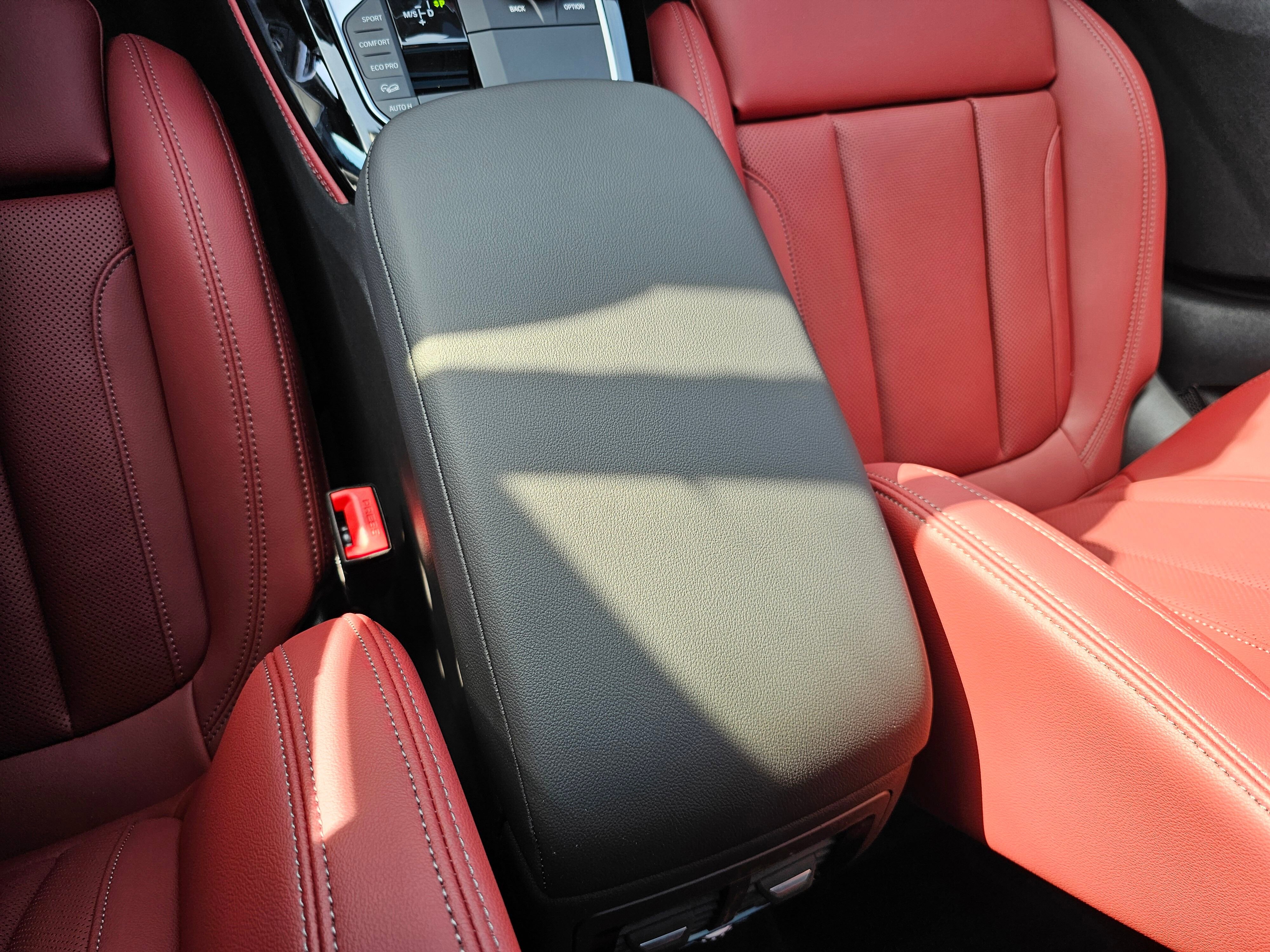 New 2025 BMW X4 xDrive30i w/ Premium Package image 24