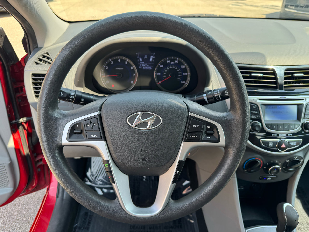 Used 2013 Hyundai Accent GLS w/ Premium Pkg image 25